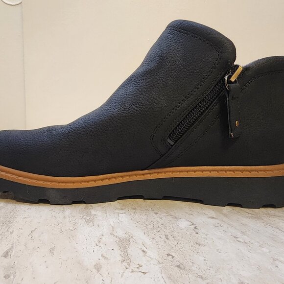 Dr. Scholls womens Margo Lug Sole Chelsea Booties Black Faux Leather - b029 - Picture 5 of 9